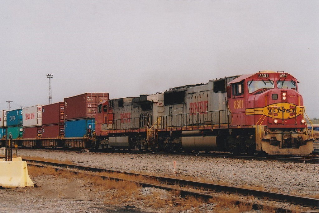 BNSF 8301 East